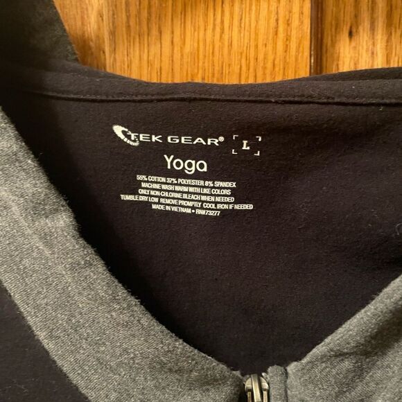 Tek Gear Yoga Large Black and Gray Zip up Hoodie - Picture 2 of 4